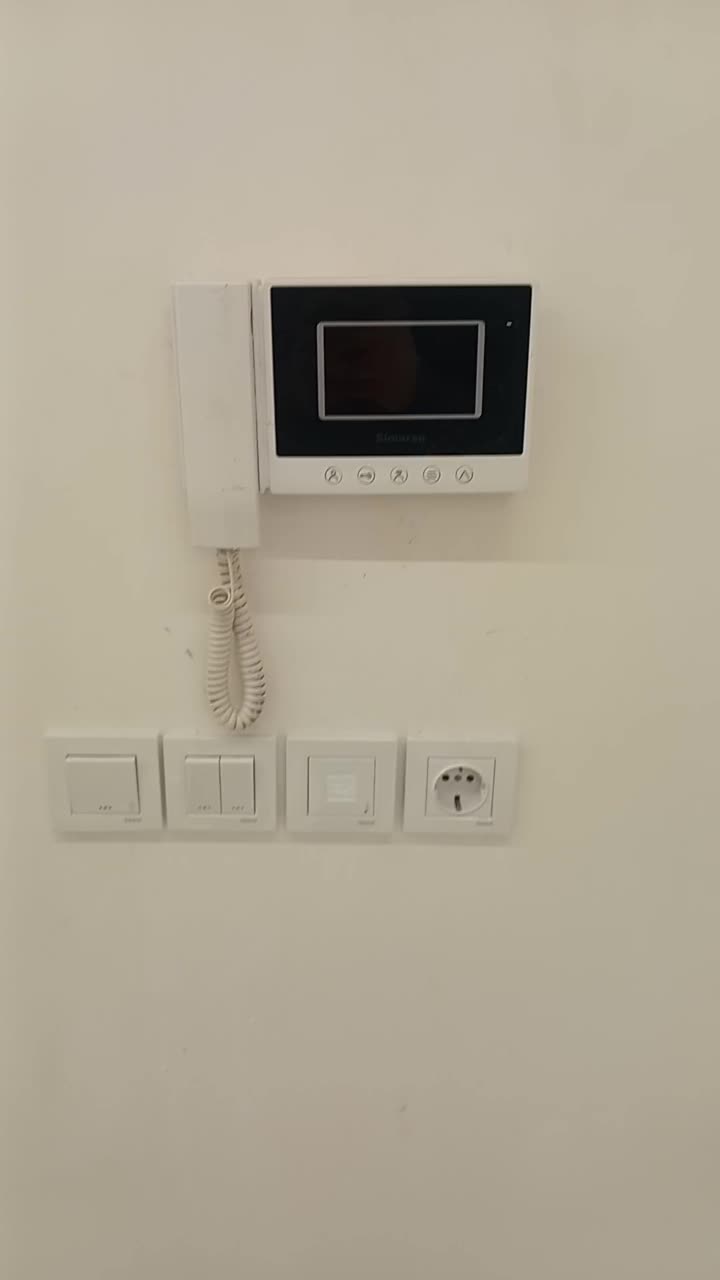 برقکاری.برقکشی.برقکار.برقکش ونصب آیفون تصویری.|خدمات پیشه و مهارت|همدان, |دیوار