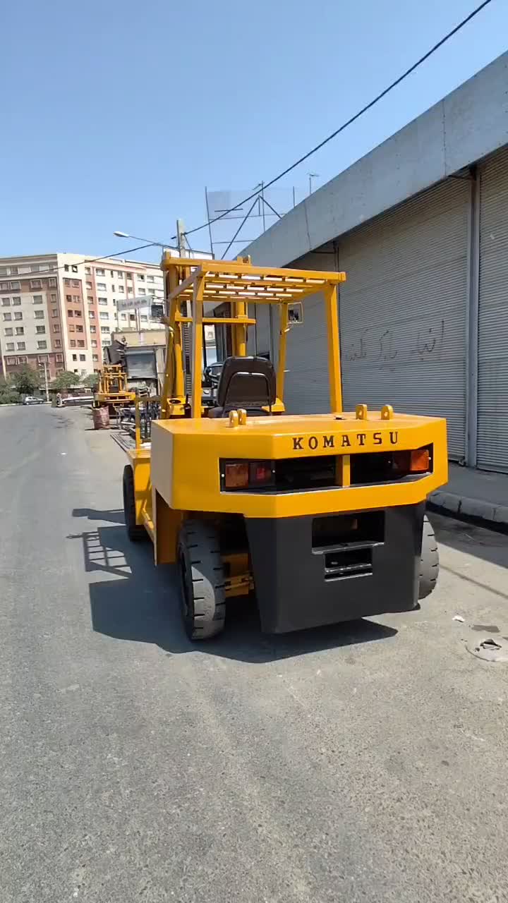 لیفتراک کوماتسو 5 تن خط پنج دکل بلند در حد|خودرو سنگین|تهران, یافت آباد شمالی|دیوار