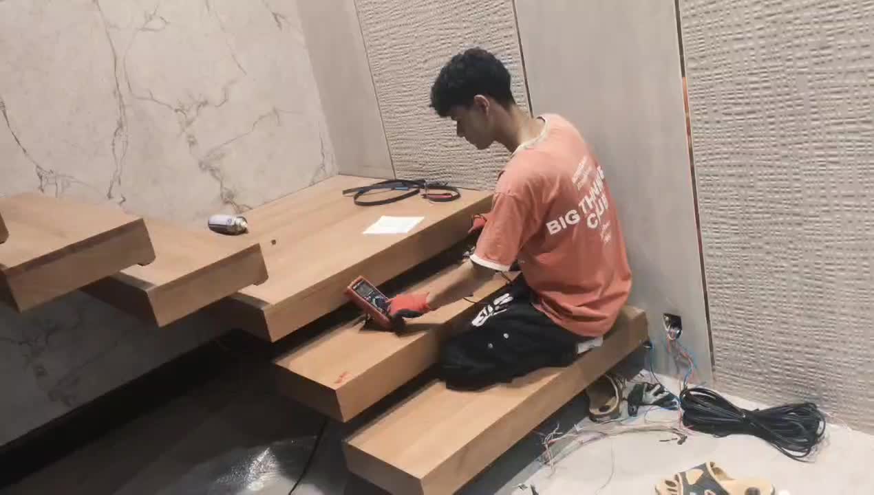 برقکاری ، اعلام حریق ،نصب دوربین و دزد گیر  نصب|خدمات پیشه و مهارت|هشتگرد, شهرک بعثت|دیوار