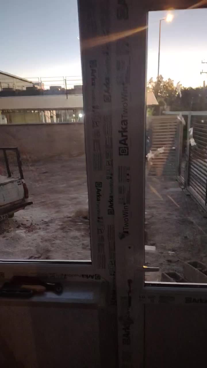 گروه تولید درب و پنجره upvc پنتاک|مصالح و تجهیزات ساختمان|میانه, |دیوار