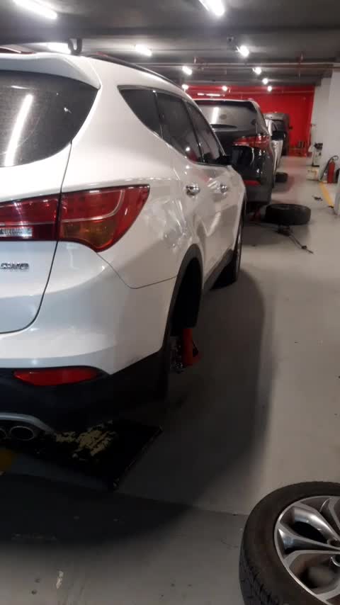 تعمیر یونیت ترمز دستی برقی سورنتو سانتافه جنسیسEpb|خدمات موتور و ماشین|تهران, شهرک استقلال|دیوار