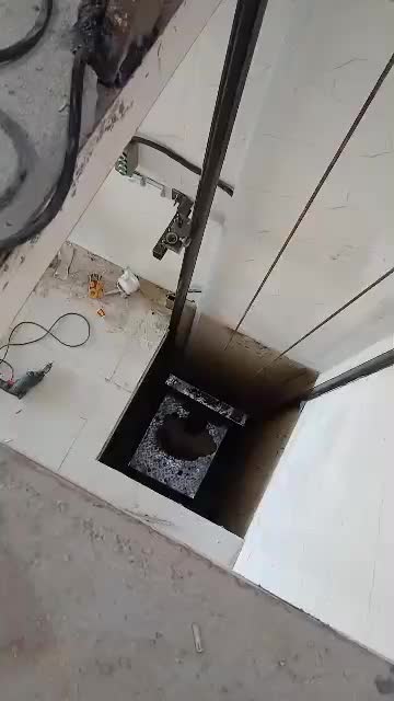 بالابر. تابلو های صنعتی|ماشینآلات صنعتی|خوی, |دیوار