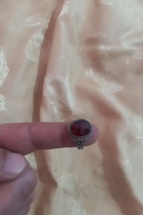 انگشتر نقره با نگین سیلان،قارنت|جواهرات|اردبیل, |دیوار