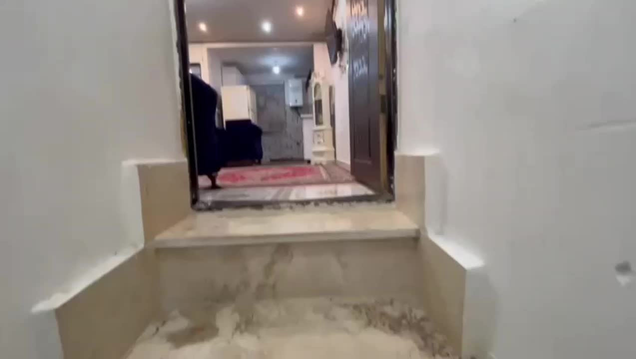 اجاره منزل نزدیک مرکز شهر جای امن وتمیز|اجارهٔ کوتاه‌مدت آپارتمان و سوئیت|رشت, آب و برق|دیوار