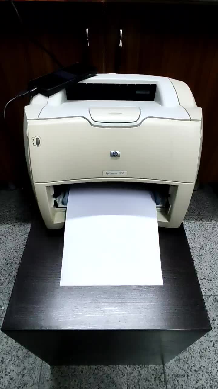 پرینتر سیاه و سفید hp/1300|پرینتر، اسکنر، کپی، فکس|کرج, شهرک بنفشه|دیوار