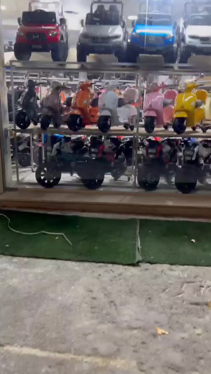 مونتاژ آنی//فروش موتور و ماشین کنترول دار|اسباببازی بچه|قزوین, |دیوار