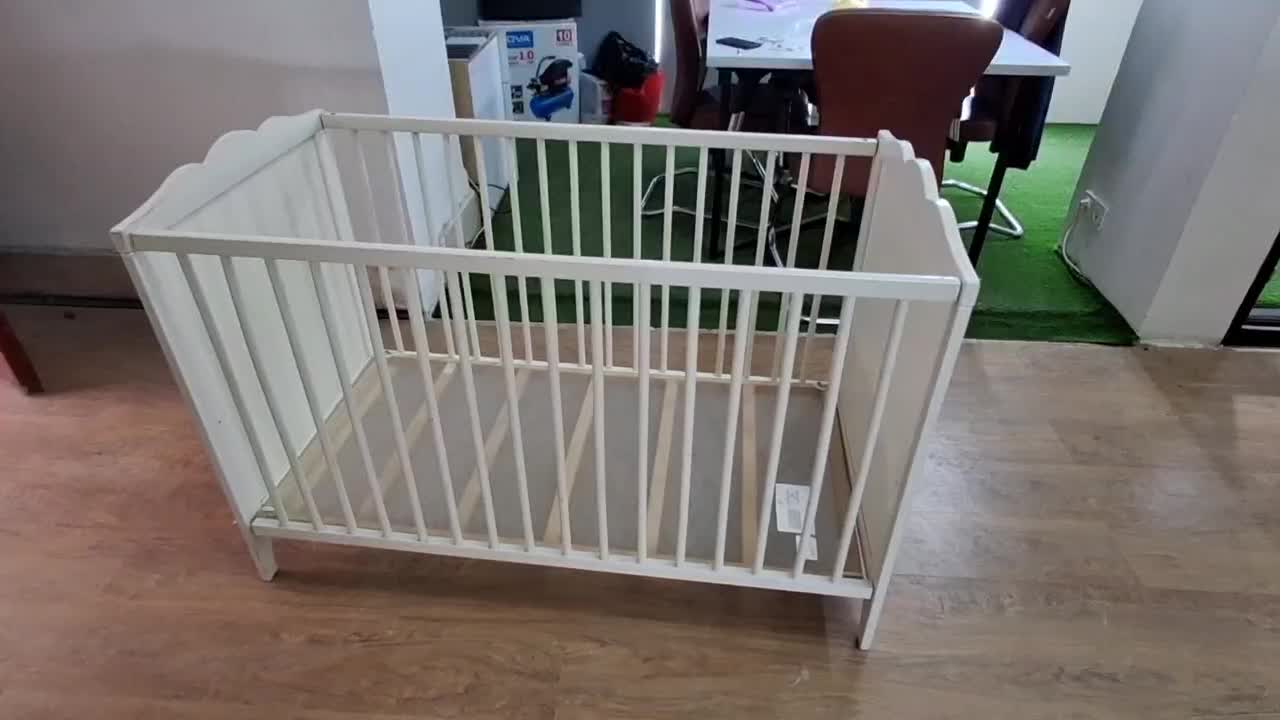 تخت نوزاد و کودک ارسال شده از انگلیس|تخت و صندلی بچه|تنکابن, |دیوار