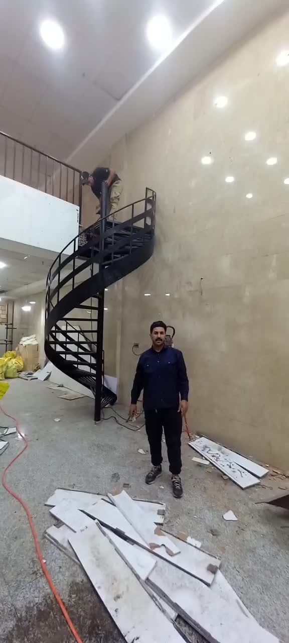 طراحی ساخت پله شمشیری فلزی گرد، گردون ،دوبلکس|خدمات پیشه و مهارت|تهران, خلازیر|دیوار