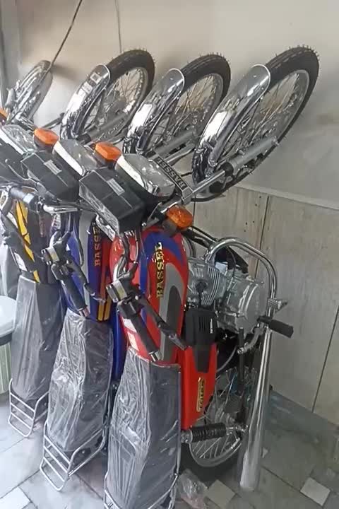 فروش ازدم قسط کلیک واریو گلکسی بوکسر|موتورسیکلت|قم, کیوانفر|دیوار