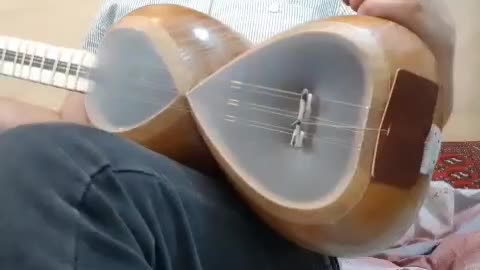 تار ایرانی|سازهای سنتی|ارومیه, |دیوار