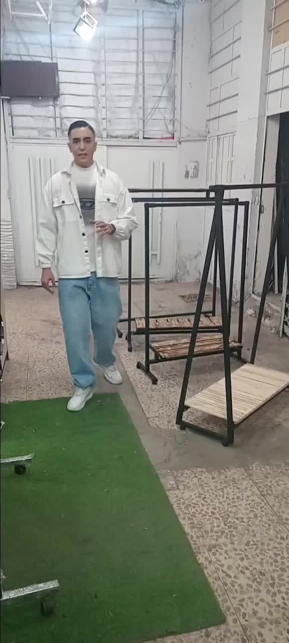 ۲۲۴۴۶جای شال آویز صندل رگال مبرهن|فروشگاه و مغازه|رشت, استادسرا|دیوار