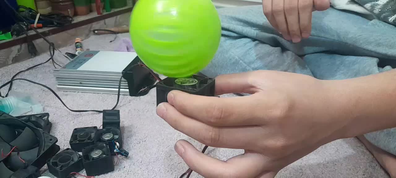 فن .|پنکه و تصفیهکنندهٔ هوا|قم, سعادتی|دیوار