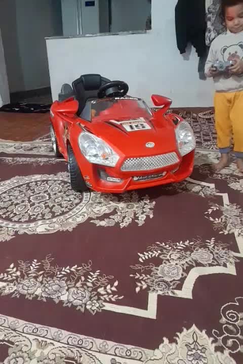 مک کویین ماشین شارژی درحدنو|اسباب‌بازی بچه|آزادشهر, |دیوار