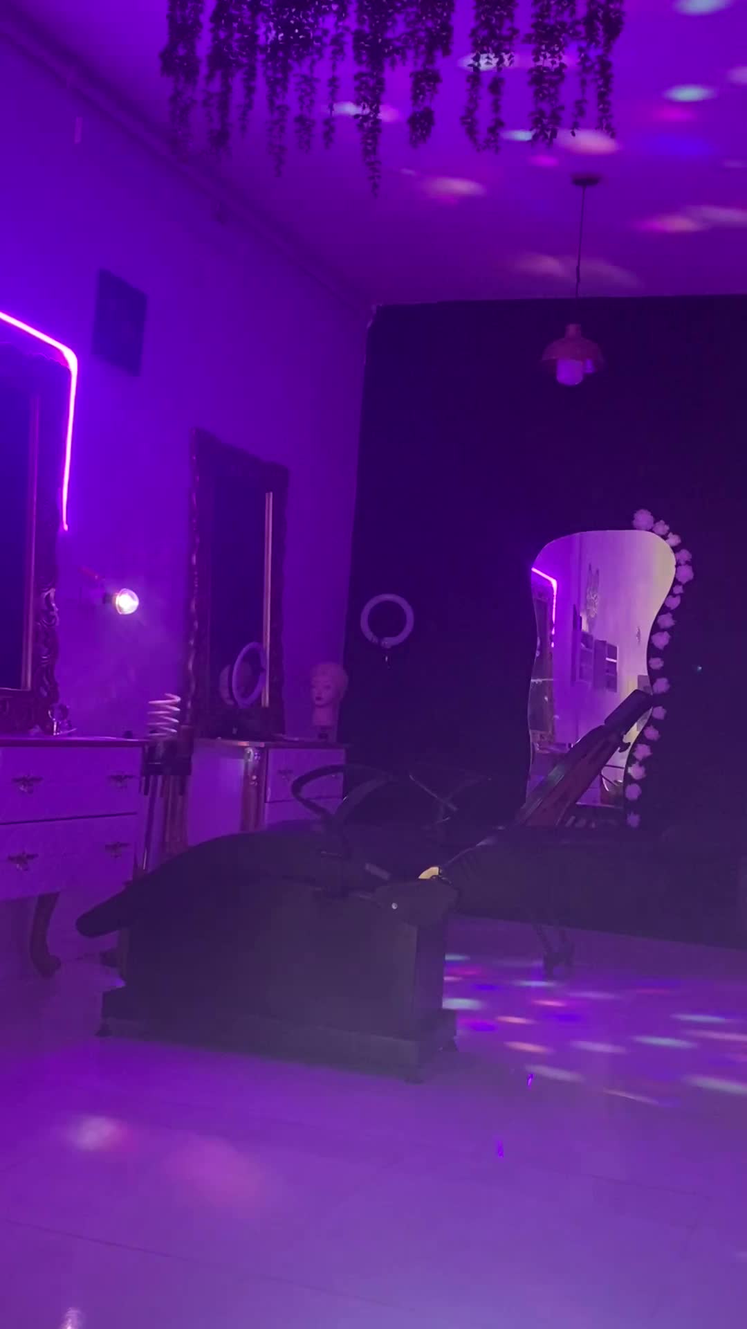 خدمات زیبایی|خدمات آرایشگری و زیبایی|آبیک, |دیوار