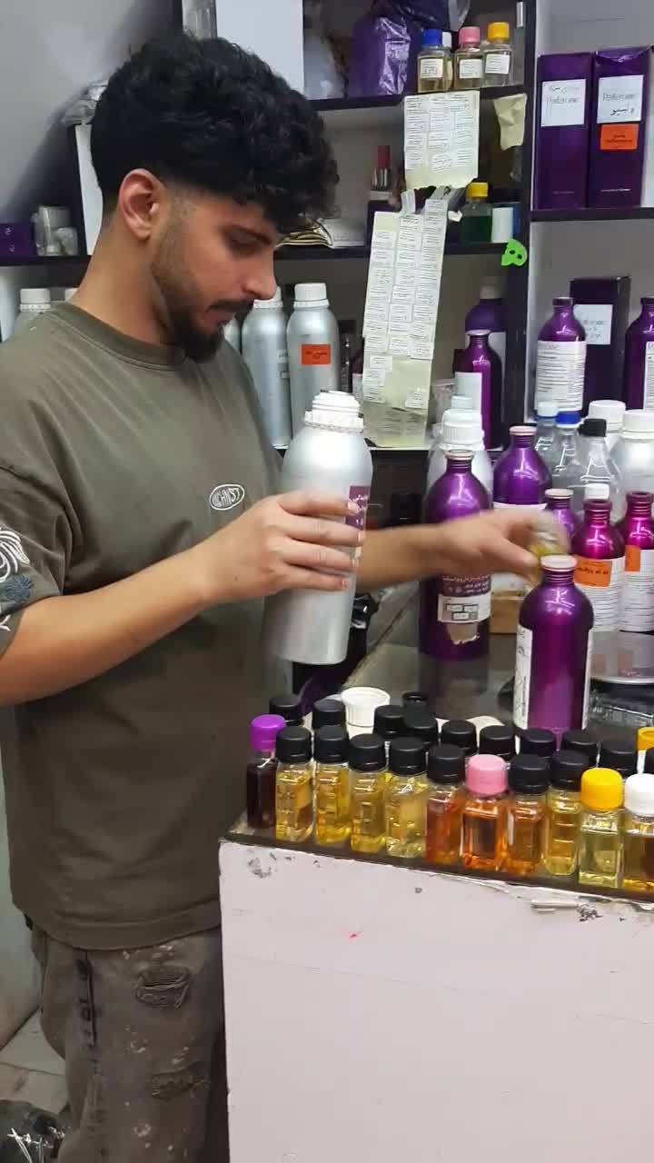 اینجا مرکز عمده عطر لویی ویتون میباشد.|عمده‌فروشی|دزفول, |دیوار
