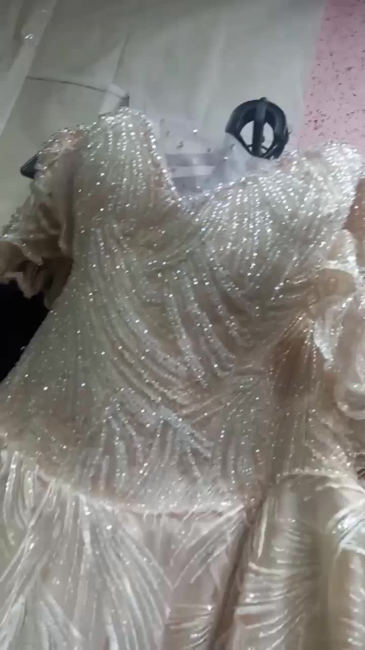 لباس مجلسی|لباس|کرج, حصارک پایین|دیوار