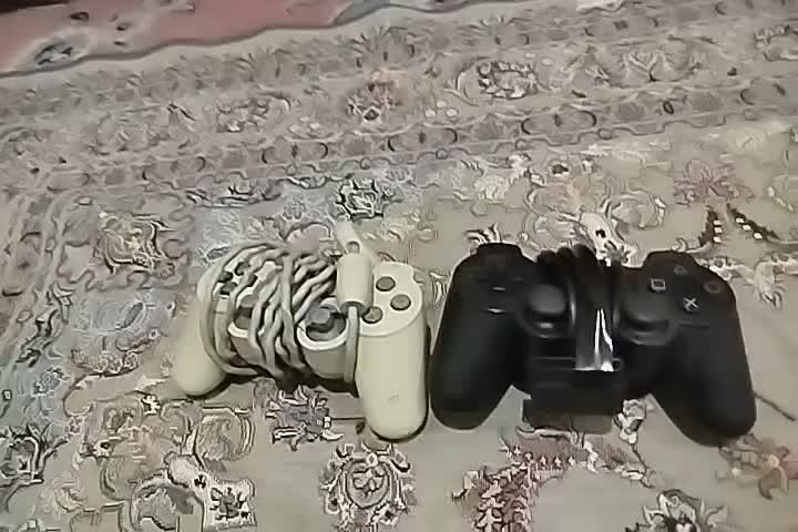 یک عدد پلستیشن دو با دو دسته سالم  با کارت حافظه|کنسول، بازی ویدئویی و آنلاین|زاهدان, |دیوار