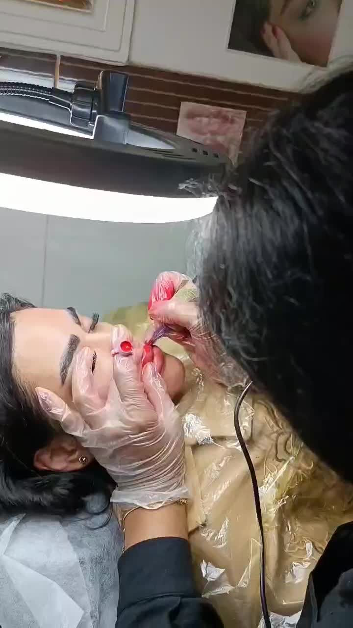 میکروبلدینگ باترمیم رایگان ، شیدلب و بن مژه و رژلب|خدمات آرایشگری و زیبایی|مشهد, گلبرگ شمالی|دیوار