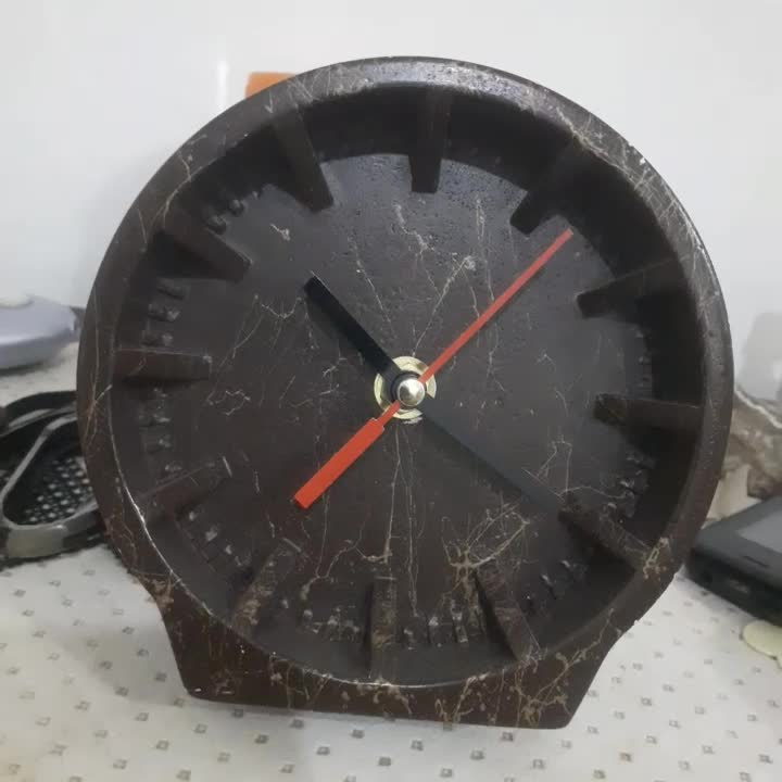 ساعت طاقچه ای عتیقه|ساعت دیواری و تزئینی|ورامین, ورامین|دیوار