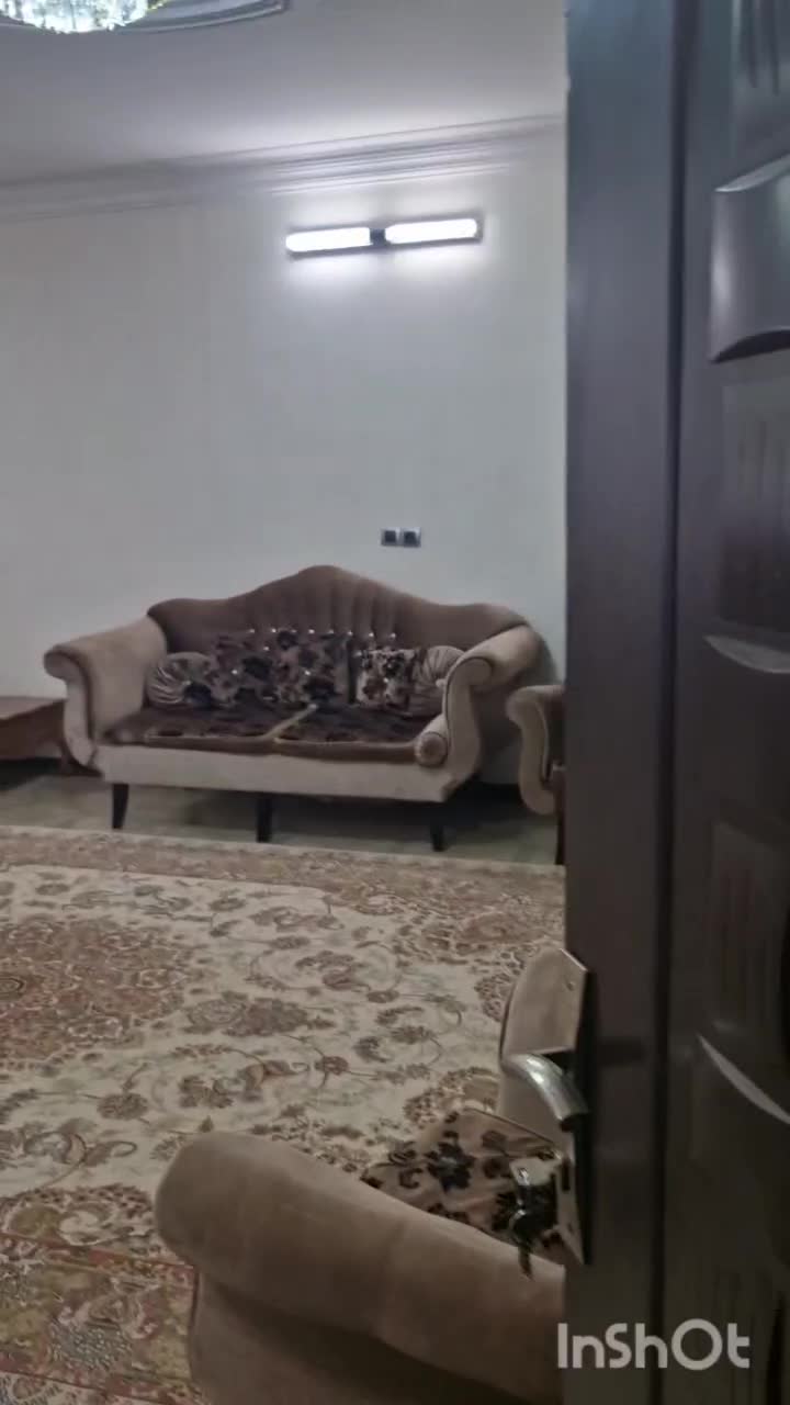 فروش منزل مسکونی ۱۳۸ متر زیر بنا ۱۷۸ متر با حیاط|فروش آپارتمان|گلپایگان, |دیوار