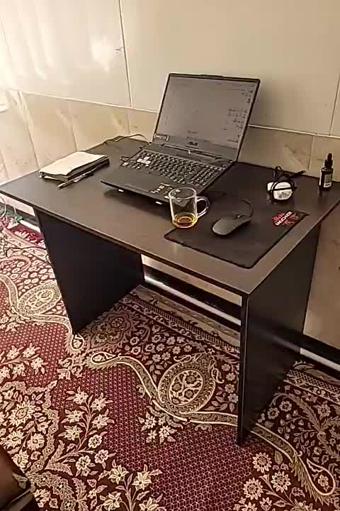 فروش ۲ عدد میز کامپیوتر کاملا نو و mdf|میز تحریر و کامپیوتر|برخوار, |دیوار
