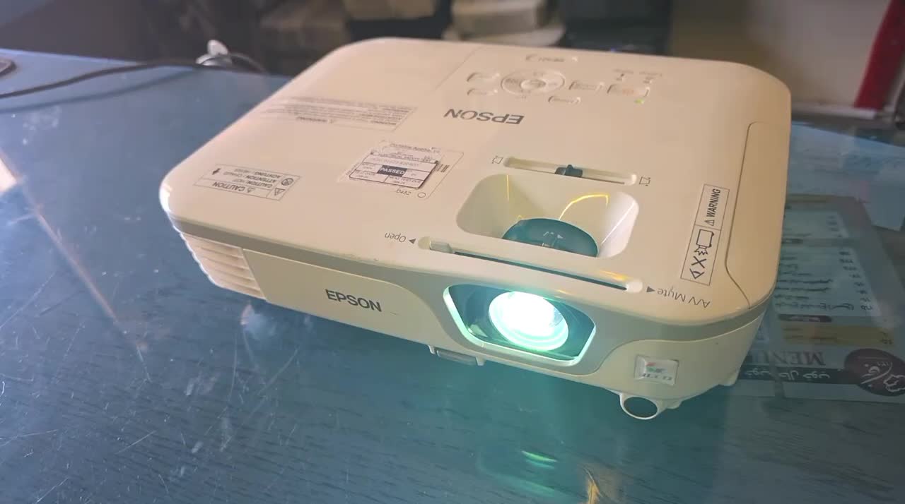 ویدئو پروژکتور Epson EB-X11 مناسب مدارس آموزشگاه|تلویزیون و پروژکتور|تهران, قیطریه|دیوار