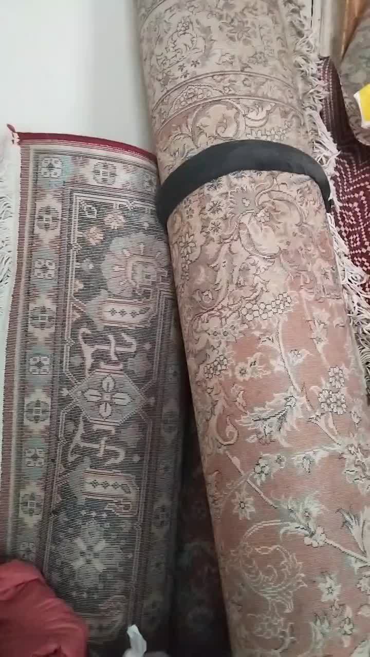 فرش دست بافت سالم بدون هیچ لکه ای .نه متری و دوازد|فرش|آبیک, |دیوار