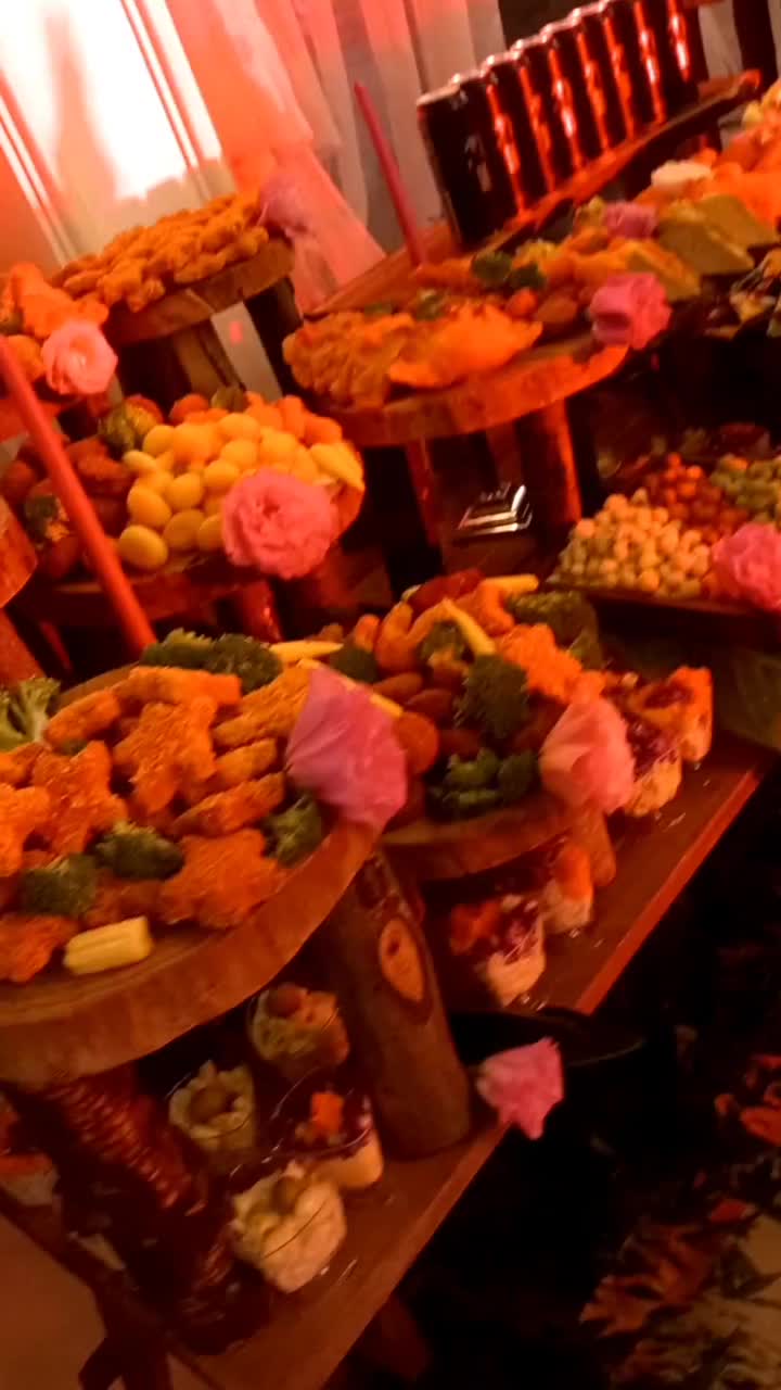 عمارت لیانا|خدمات پذیرایی، مراسم|رباطکریم, منجیل آباد|دیوار