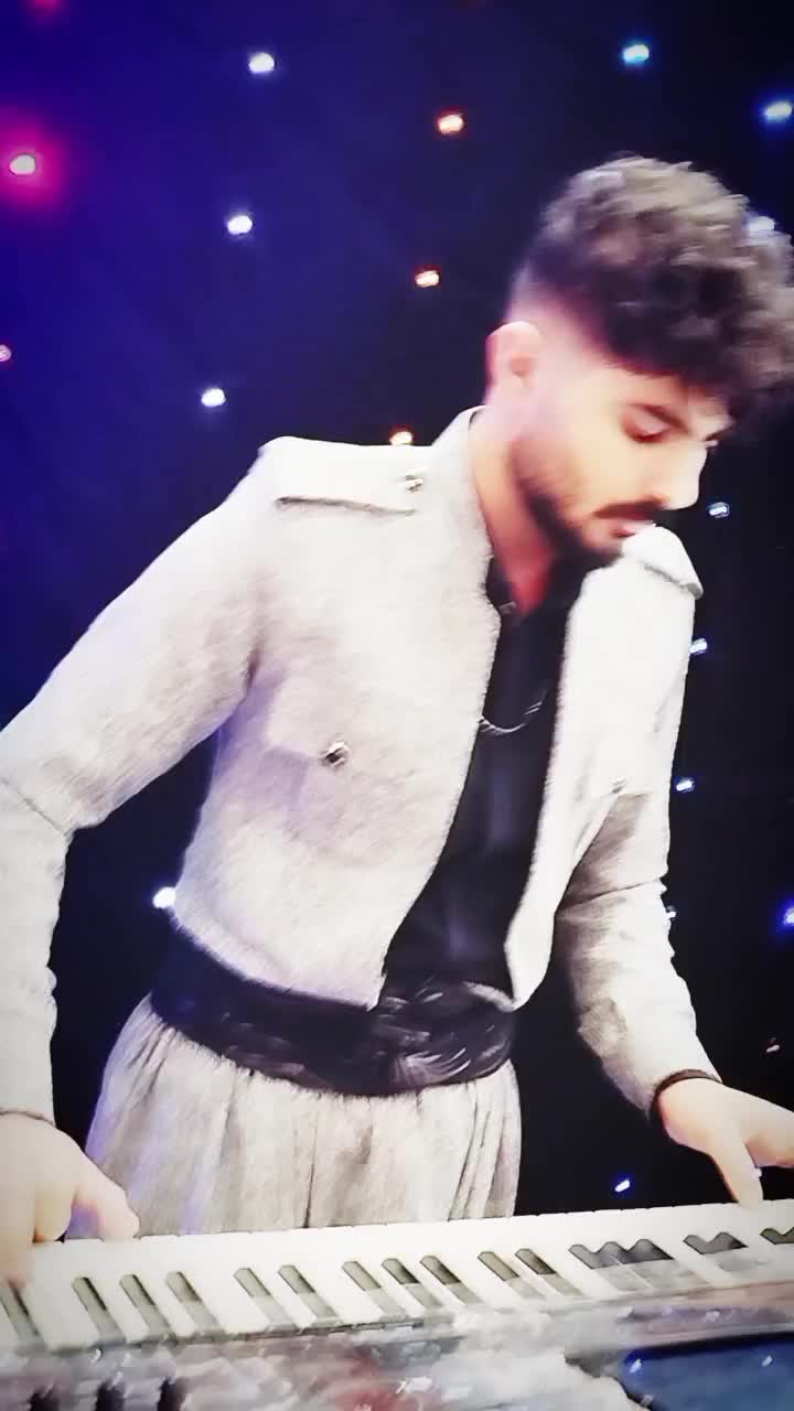 گروه موسیقی ونورپردازی زنده|خدمات پذیرایی، مراسم|تویسرکان, |دیوار