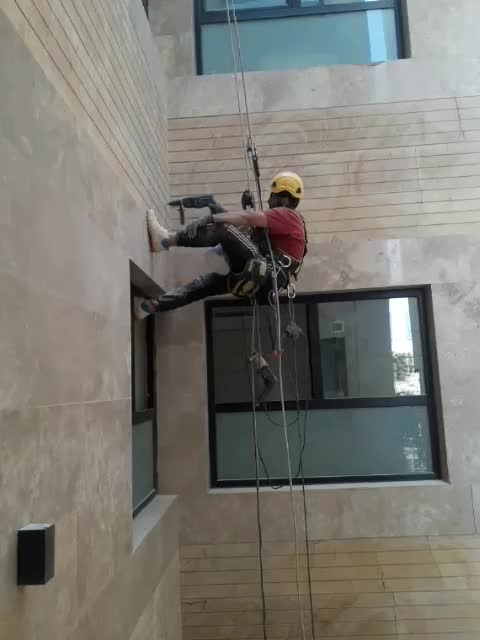 کارپیچ رولپلاک کردن نما بدون نیاز به داربست|خدمات پیشه و مهارت|گلستان (تهران), |دیوار