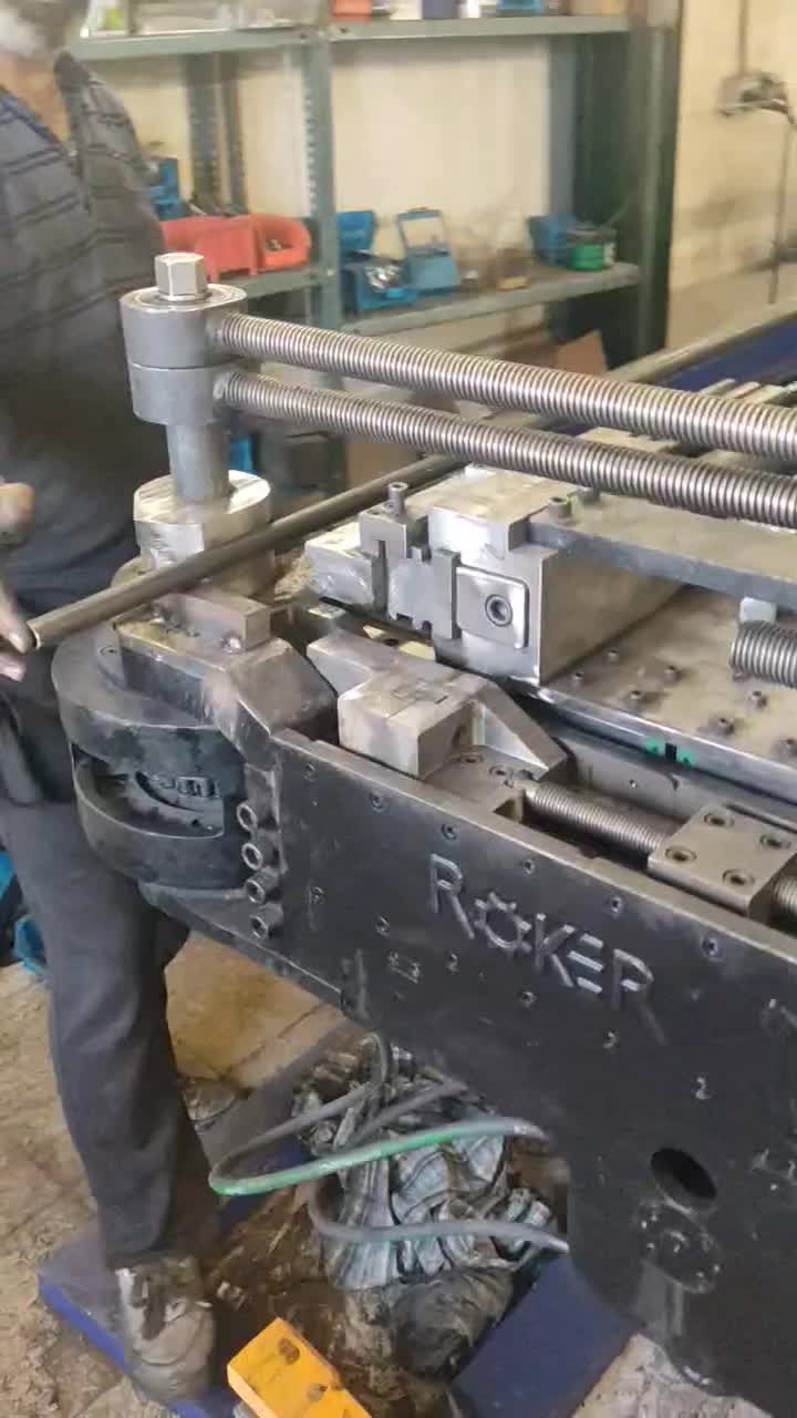 ساخت و تعمیرات جک و پرس هیدرولیک و پنوماتیک|خدمات پیشه و مهارت|پردیس, شهرک صنعتی خرمدشت فاز ۷|دیوار