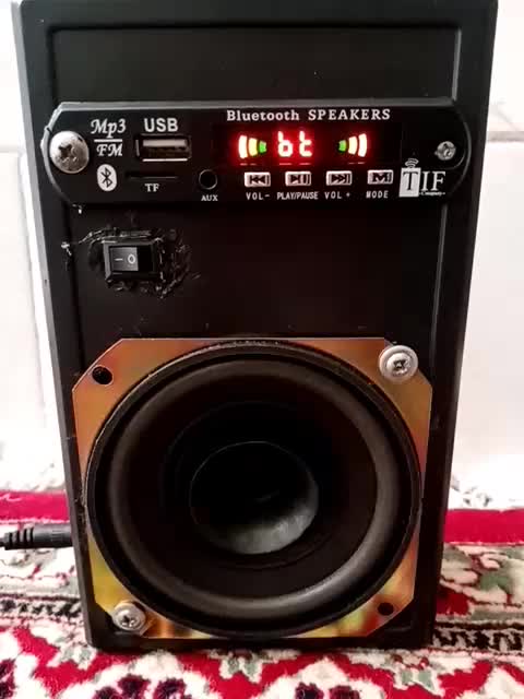 اسپیکر دست ساز|پخش‌کننده همراه|حمیدیا, |دیوار