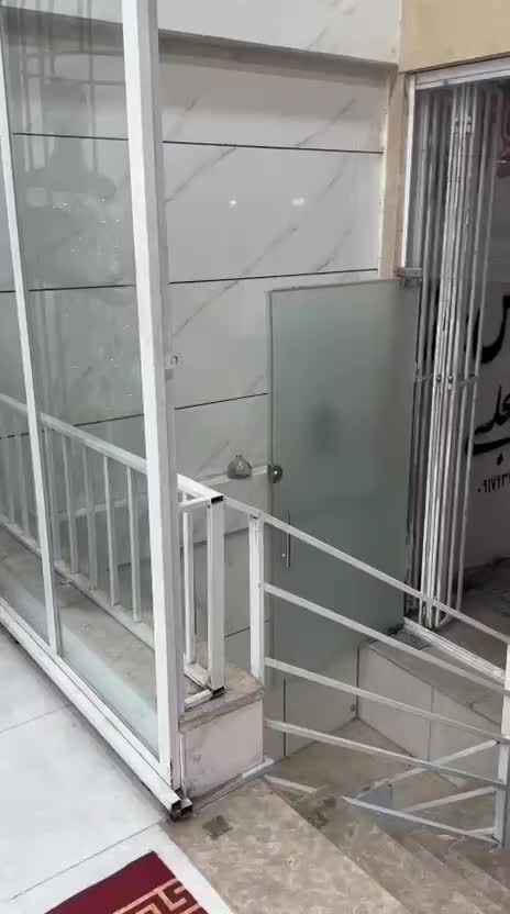 زیر زمین  خ سعدی روبروی عینک نگین|اجارهٔ مغازه و غرفه|سیرجان, |دیوار