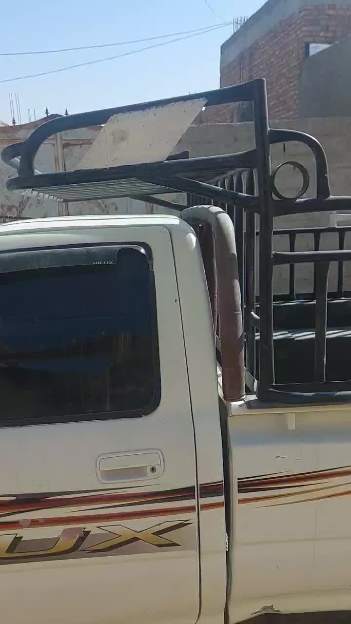 وانت بار تویوتا اسباب کشی حمل بار درون شهری|خدمات حمل و نقل|زاهدان, |دیوار