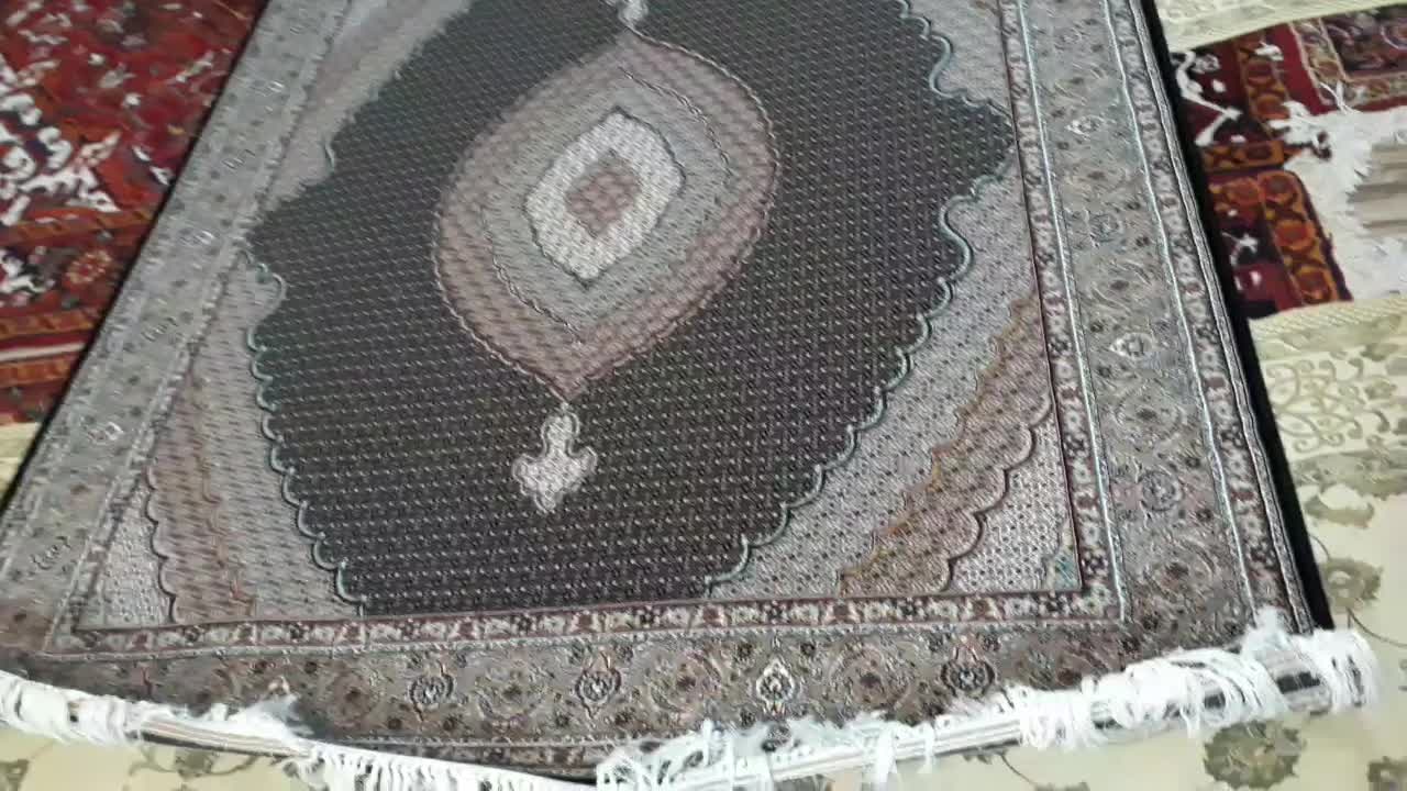 فرش۹متری ۱۰۰۰شانه اصل ماهی خوی|فرش|تبریز, |دیوار