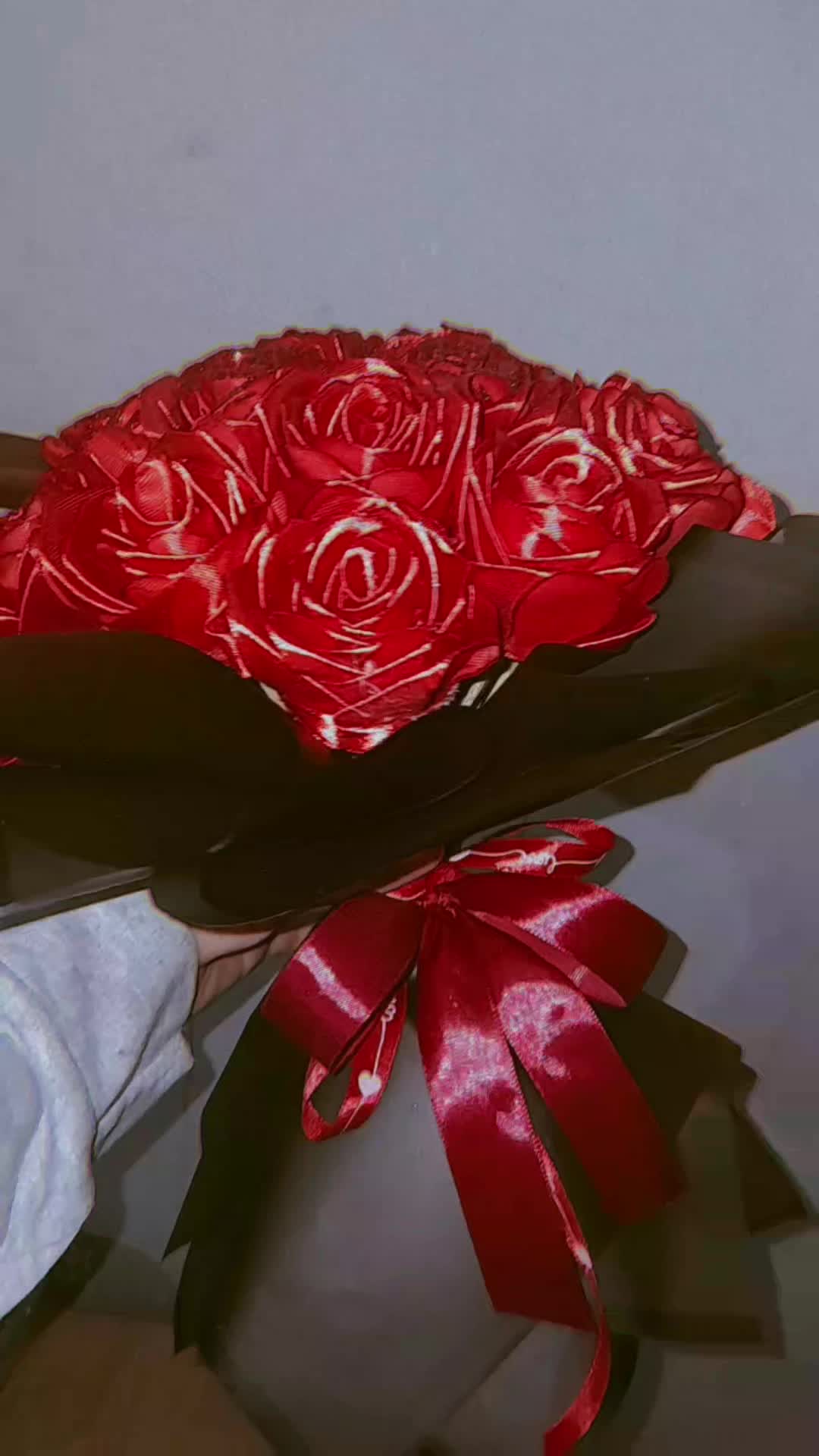 گل ربانی|گل مصنوعی|نجف‌آباد, حومه نجف آباد|دیوار