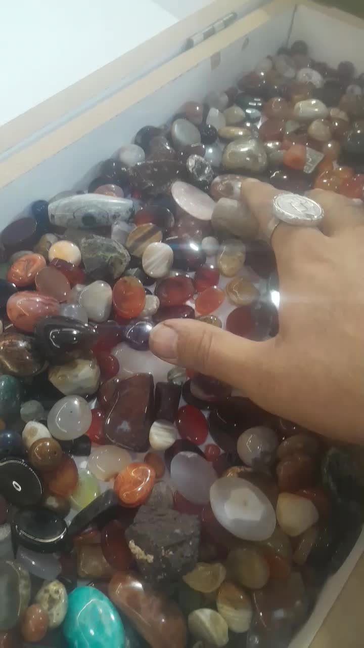 مهره و نگین سلیمانی|کلکسیون اشیاء عتیقه|بهبهان, |دیوار