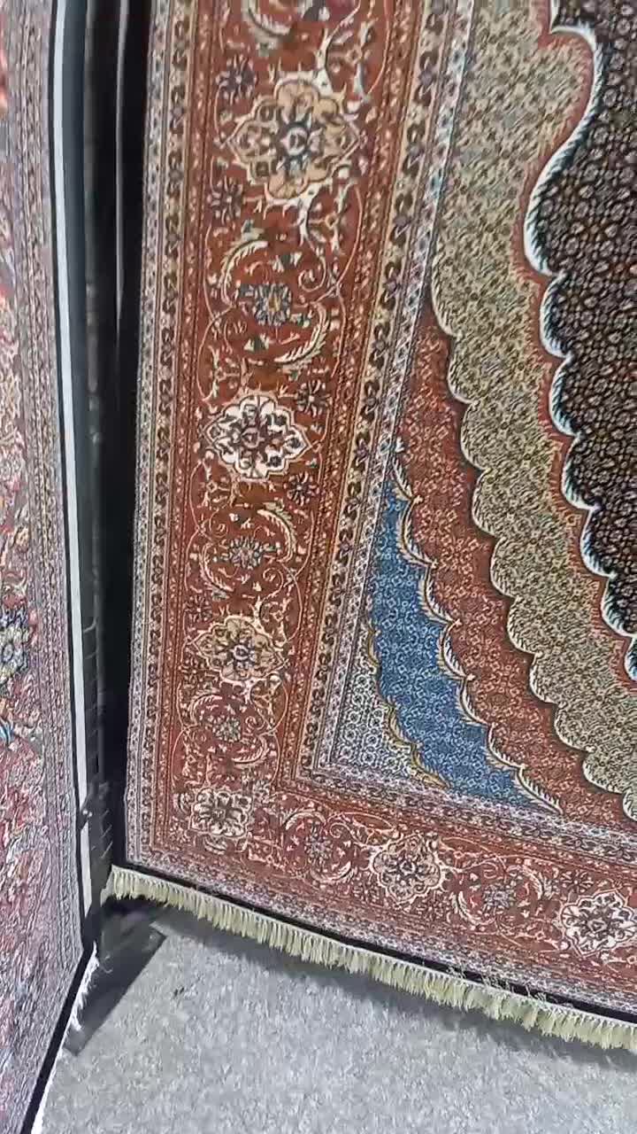 ریزماهی۷۰۰هاشیه مسی(سرای‌فرش‌ محمدی)|فرش|اردبیل, |دیوار