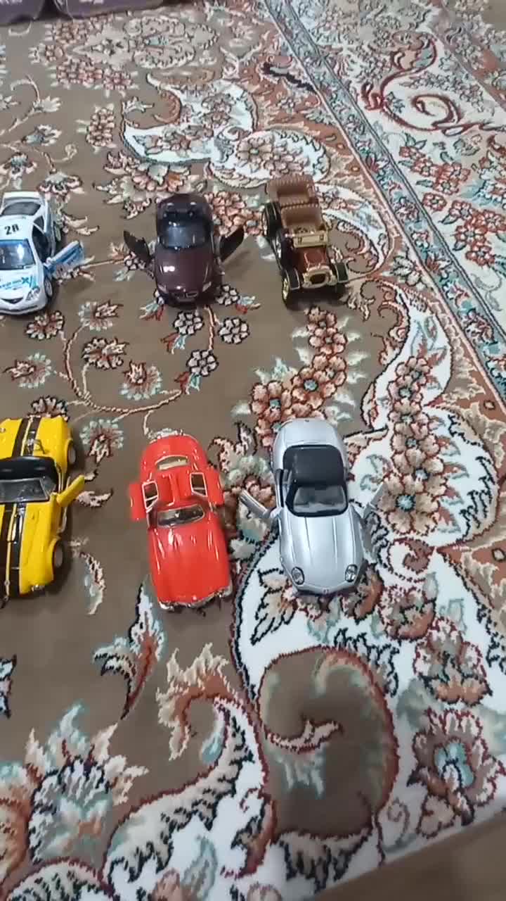 ماشین فلزی|اسباب‌‌بازی|بانه, |دیوار