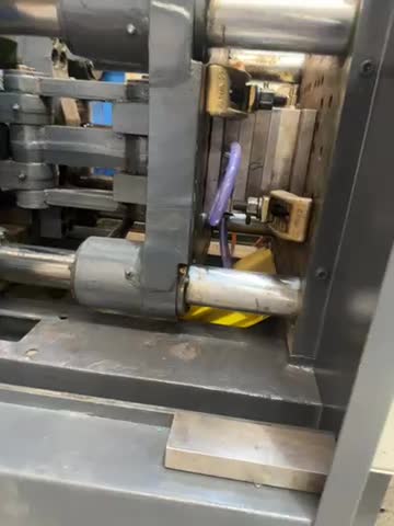 دستگاه تزریق پلاستیک ۱۱۰ تن plc|ماشین‌آلات صنعتی|تهران, مسعودیه|دیوار