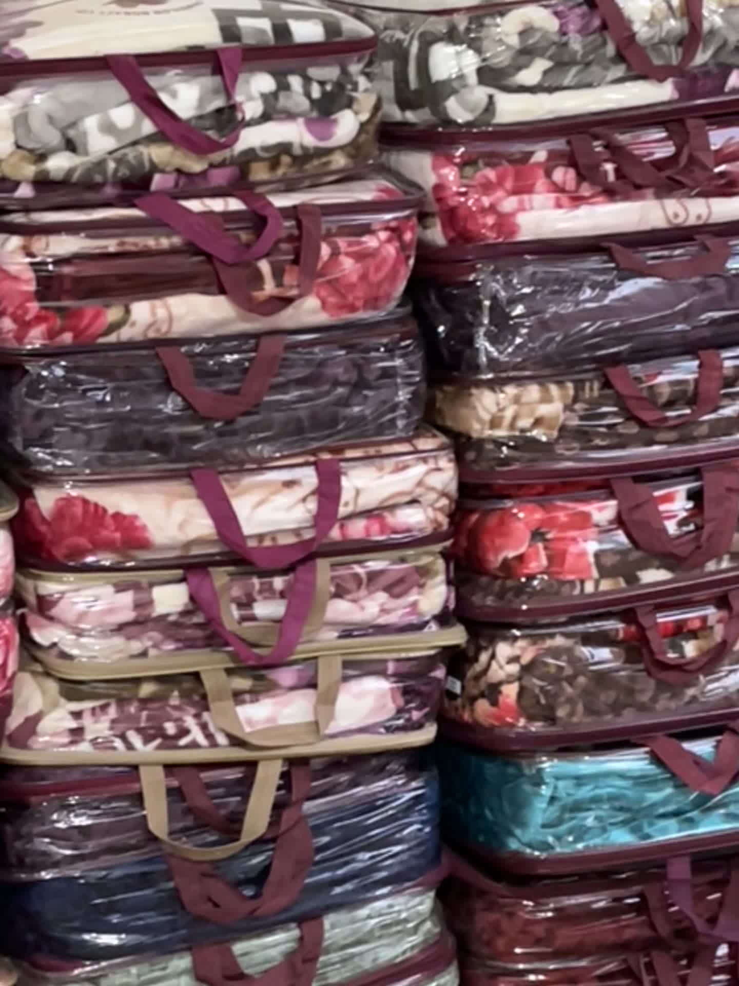 انواع پتو ها برای جهزیه و استفاده شخصی|رختخواب، بالش، پتو|رشت, حمیدیان|دیوار