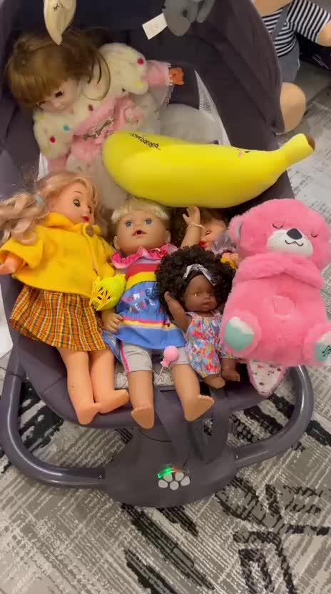 نینی لای لای|تخت و صندلی بچه|بندر انزلی, موج شکن|دیوار