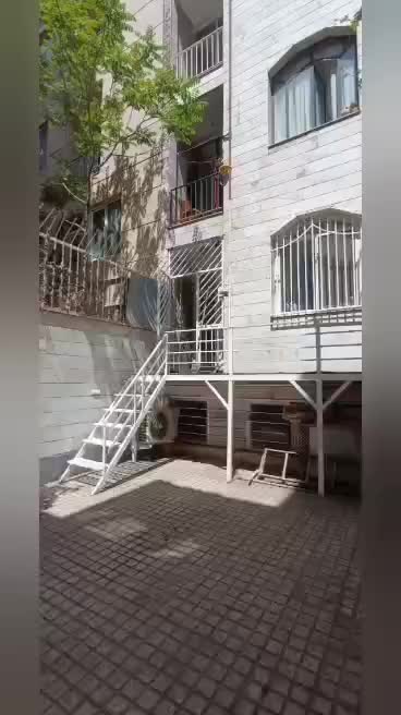 ۶۰ متر همکف پارکینگ‌دار ۵۰متر حیاط (براصلی کاشان)|اجارهٔ آپارتمان|تهران, میدان حر|دیوار