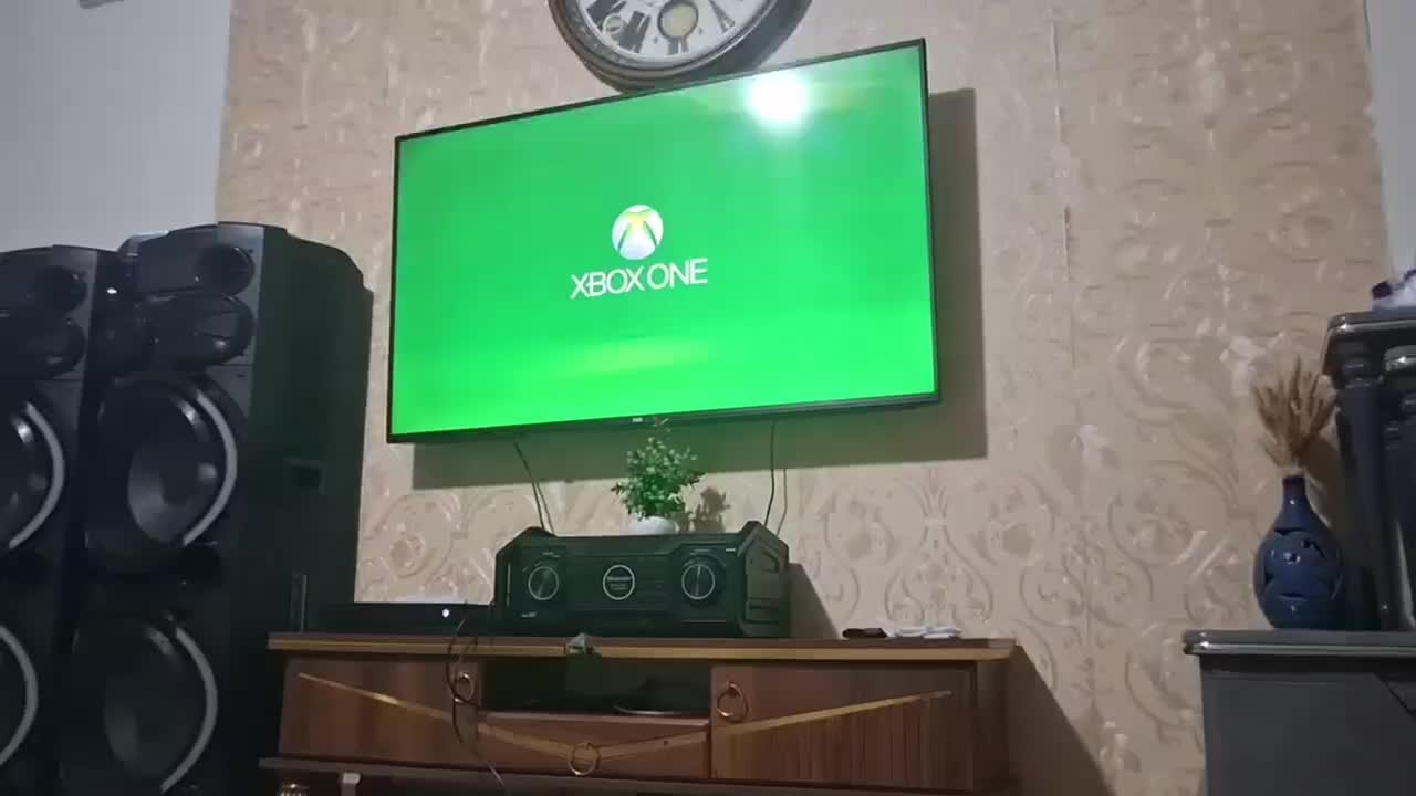 XBOX ONE X|کنسول، بازی ویدئویی و آنلاین|تهران, گلچین|دیوار