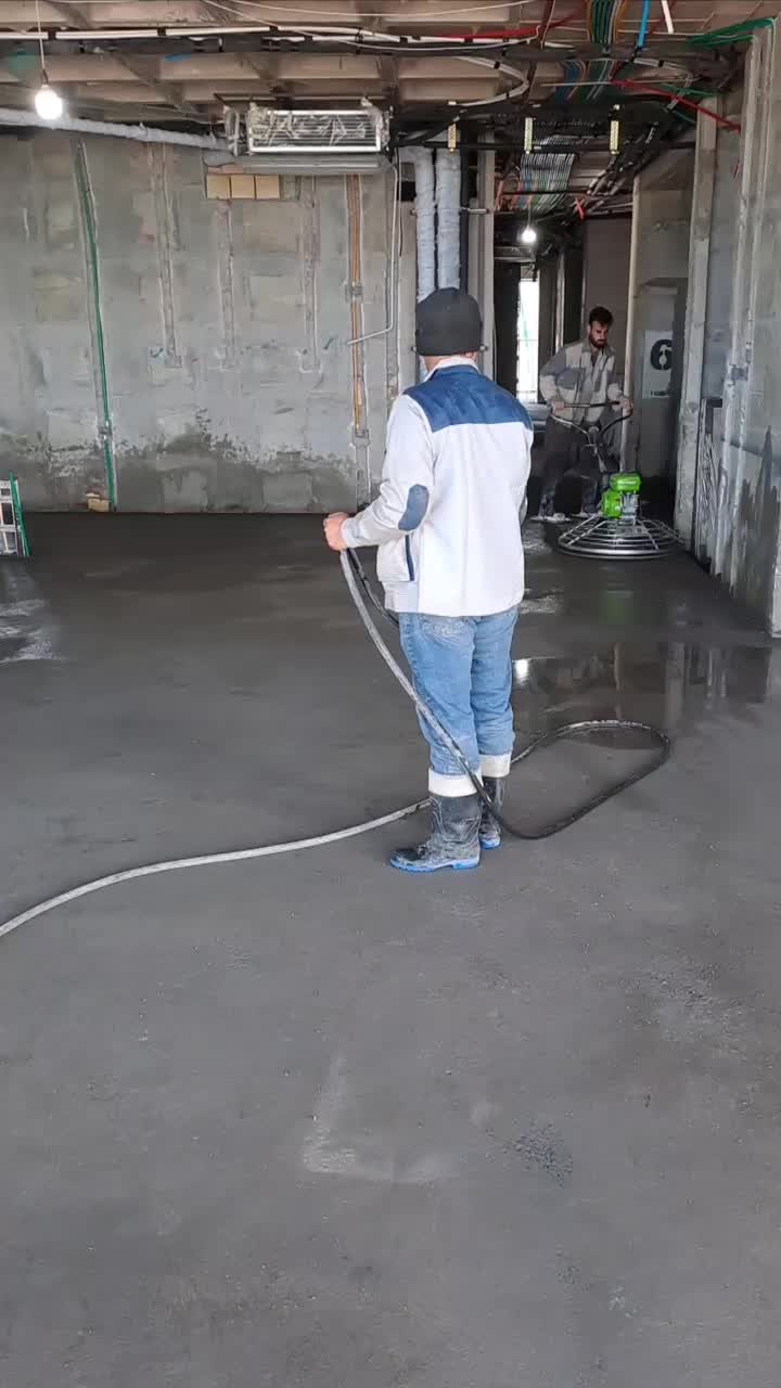 اجرای کفسازی اسکرید|خدمات پیشه و مهارت|رشت, توشیبا|دیوار