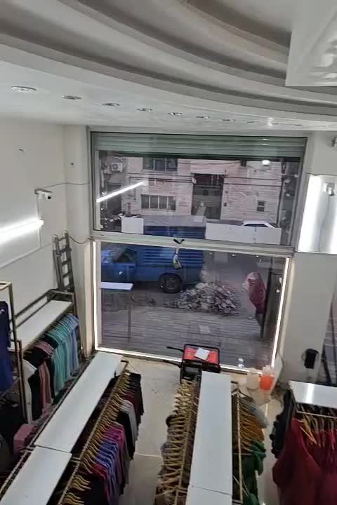 همکار تک شیفت در فروشگاه بزرگ پوشاک|استخدام خدمات فروشگاه و رستوران|خوی, |دیوار