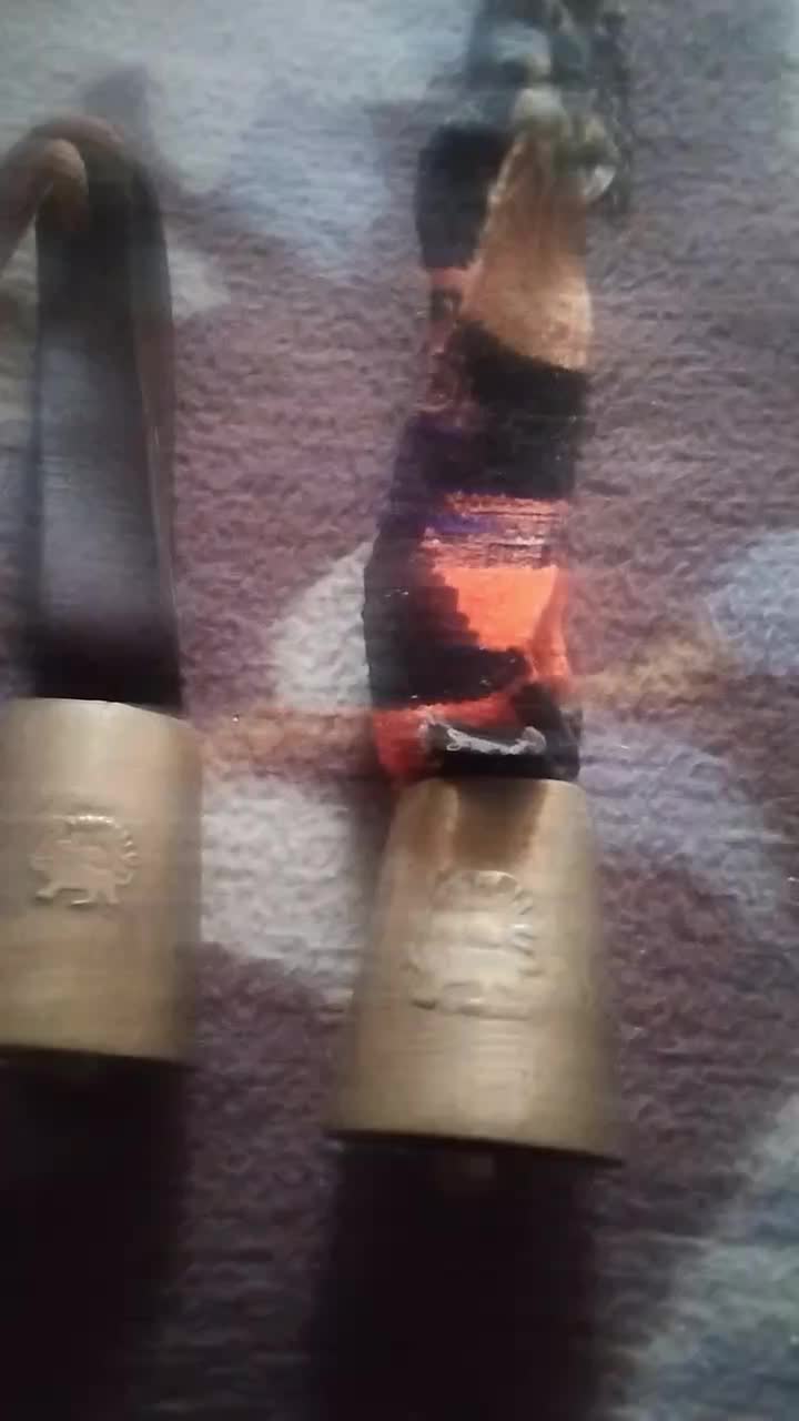 زگوله قدیمی|کلکسیون اشیاء عتیقه|شهرضا, |دیوار