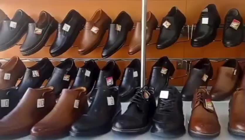 فروش اقساطی کفش ۴ ماهه بدون پیش پرداخت بازنشستگان|کیف، کفش، کمربند|بروجرد, |دیوار