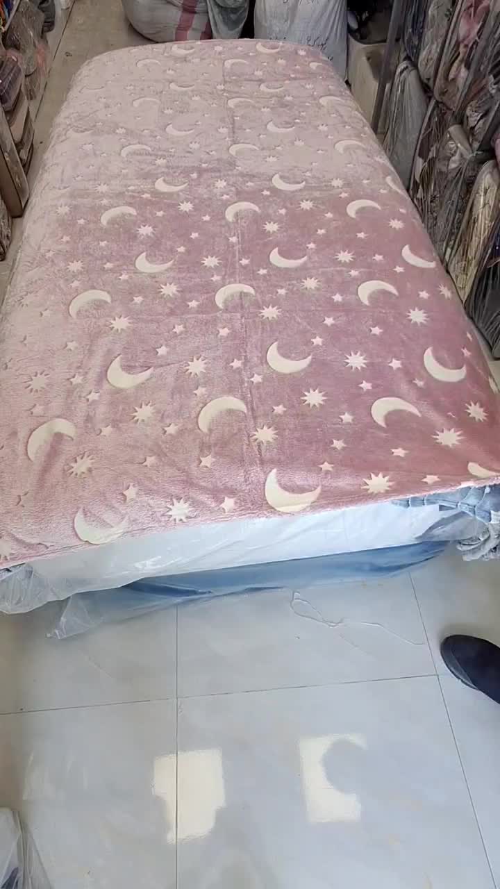 پتو یک نفره شب نما|رختخواب، بالش، پتو|مشهد, الهیه|دیوار