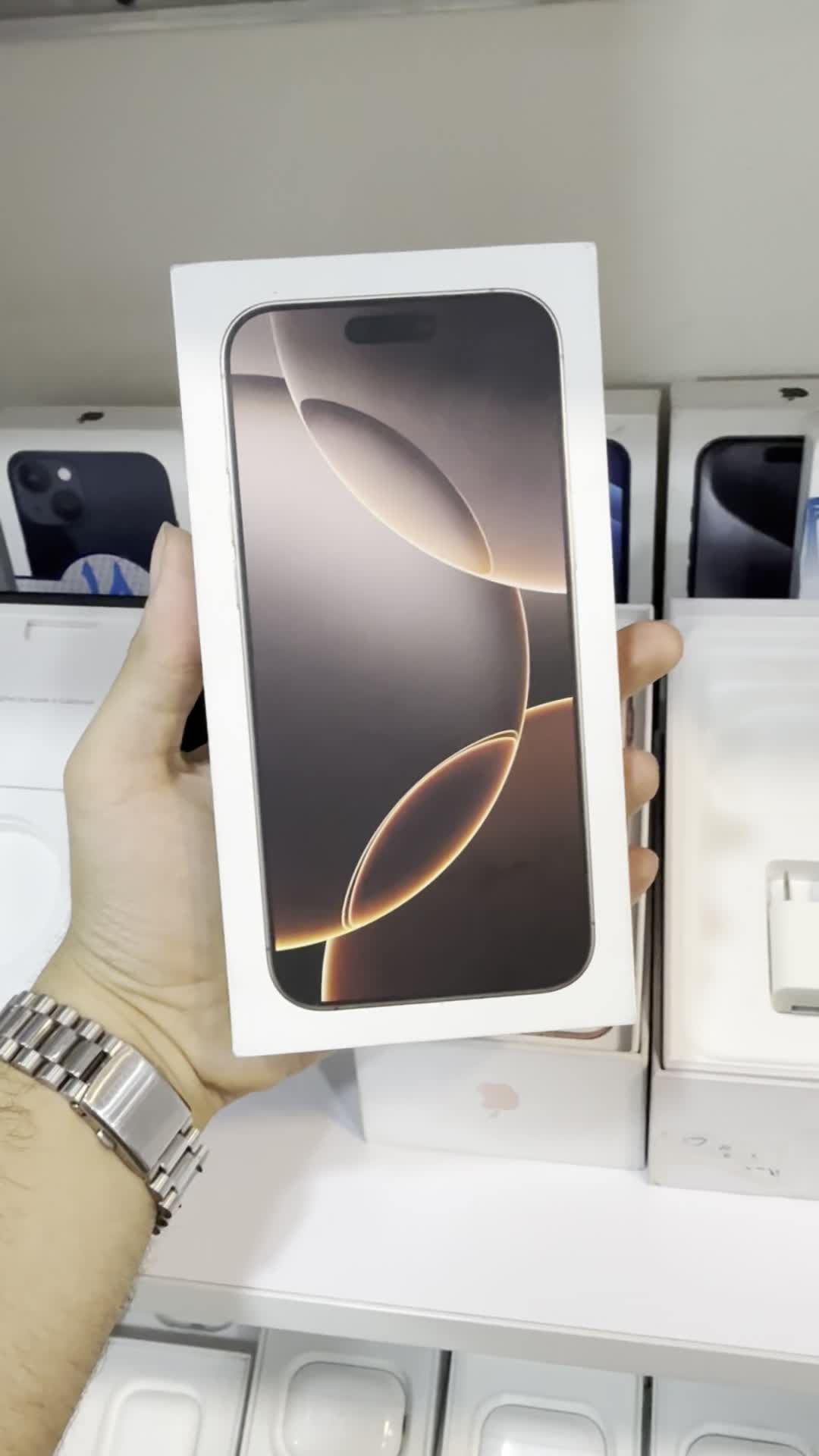 اپل iPhone 16 Pro Max با حافظهٔ ۵۱۲ گیگابایت|موبایل|کرج, کوی امامیه|دیوار